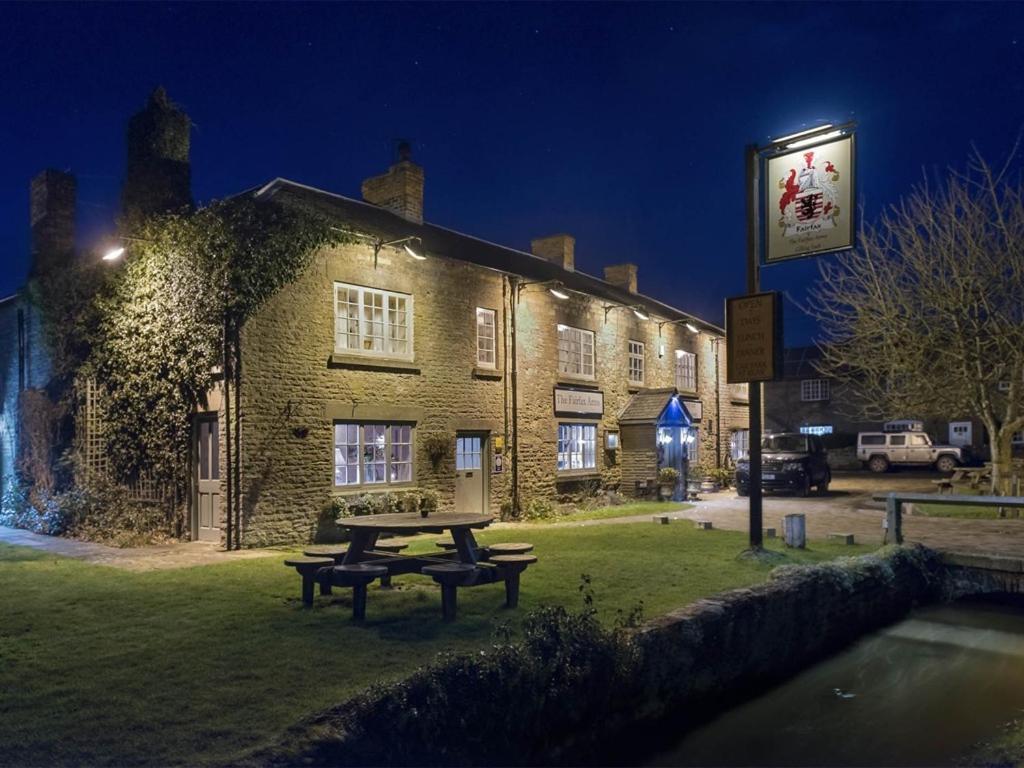 Hotel The Fairfax Arms Gilling East Exterior foto